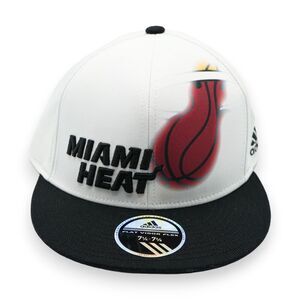 Adidas MIAMI HEAT Cap Snapback Hat White/Black Size 7‎ 1/4 - 7 5/8  L/XL NEW